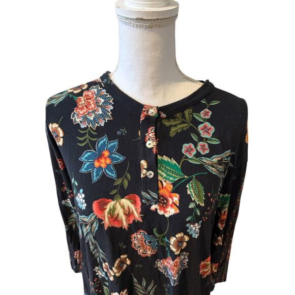 Johnny Was Ardell Long Sleeve Henley Top Dark Floral Print M - Picture 4 of 8